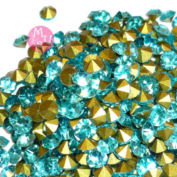Strass in vetro forma diamante 3,5mm - colore: AZZURRO