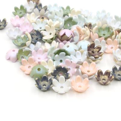 10 Perle a fiore con riflessi - colore: MISTO